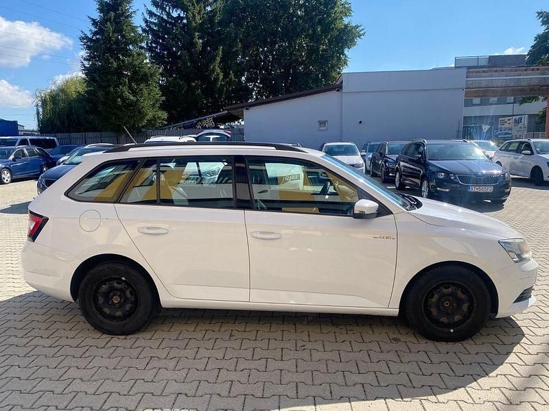 Gebraucht Skoda Fabia Active 90 PS (66 kW) 2016 Weiß Kombi