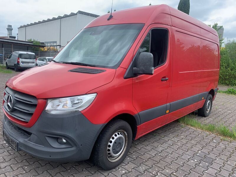 Rot Gebraucht 2019 Mercedes Sprinter Van | 15.900 € - Bild 1/4