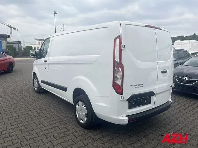 Używany Ford Transit Custom Trend 107 KM (78 kW) 2021 Biały Minivan