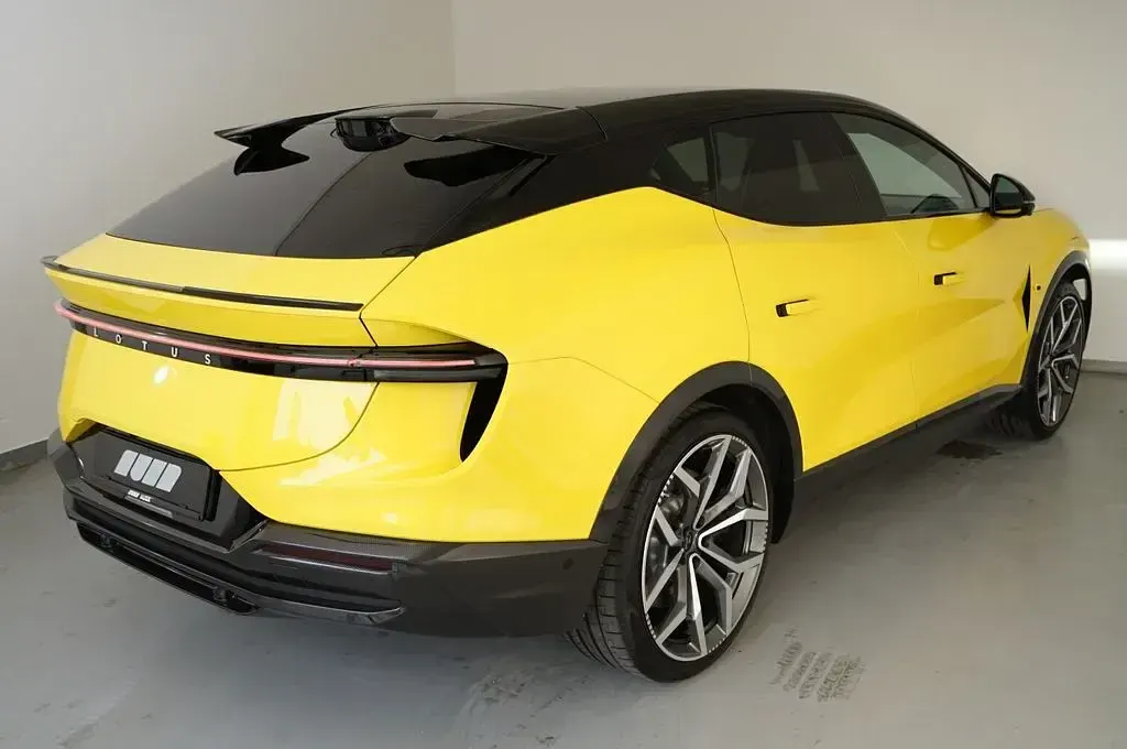 Brugt Lotus Eletre 675 kW (918 HK) 2026 Gul SUV