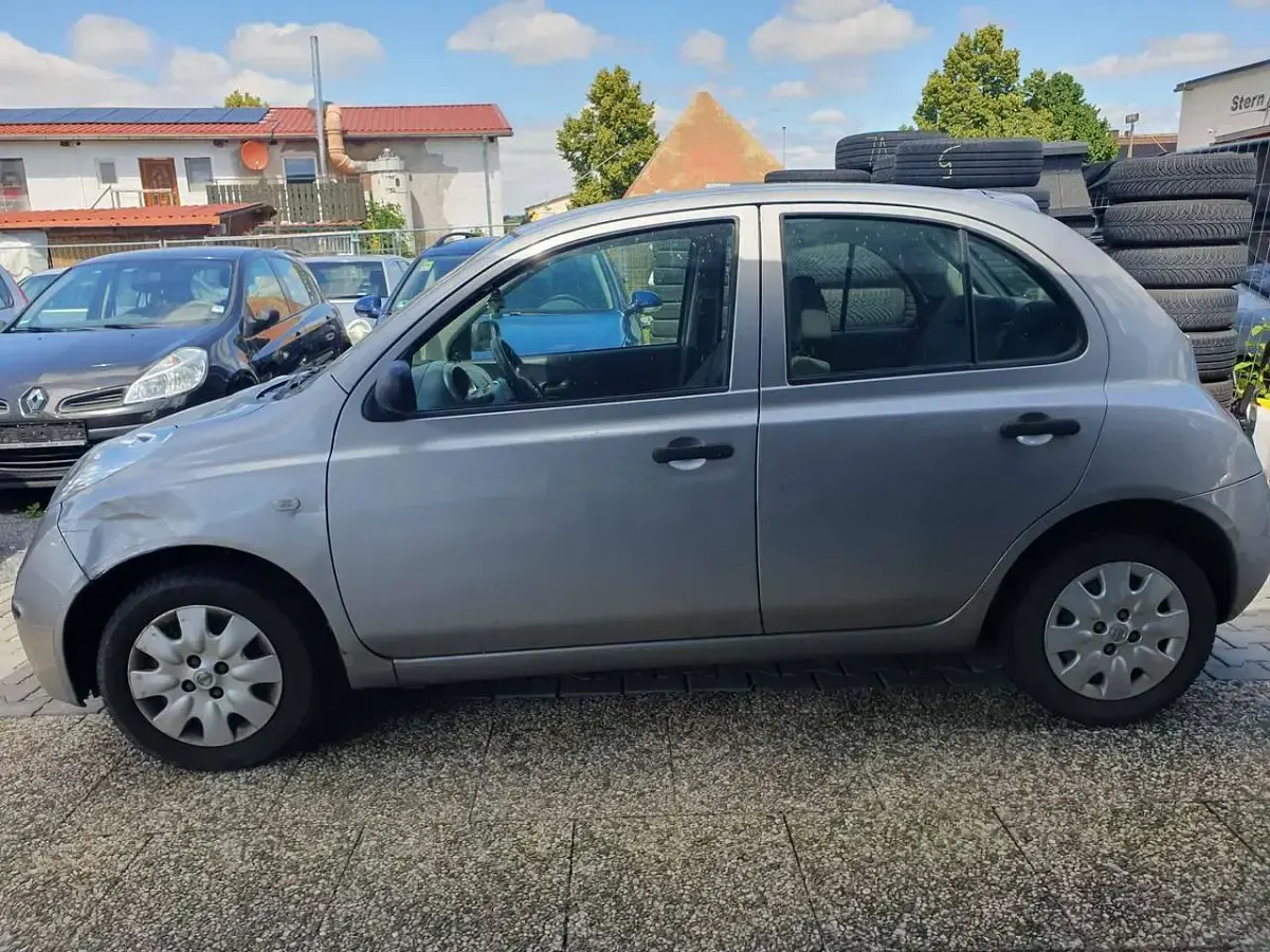 Gebraucht Nissan Micra 65 PS (47 kW) 2006 Silver (m) Kleinwagen
