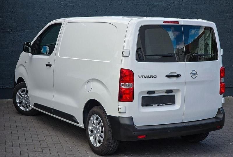Gebraucht Opel Vivaro Edition 120 PS (88 kW) 2021 Weiß Van / Kleinbus