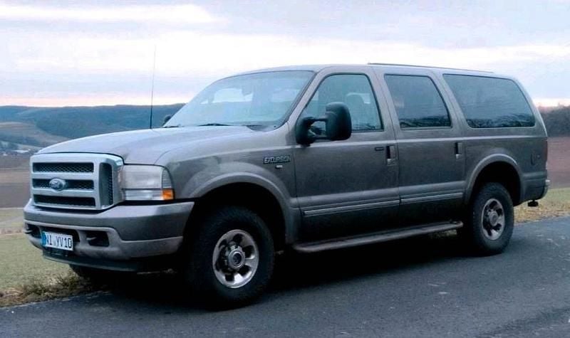 Grau Gebraucht 2003 Ford Excursion Limited SUV | 14.666 € - Bild 1/4