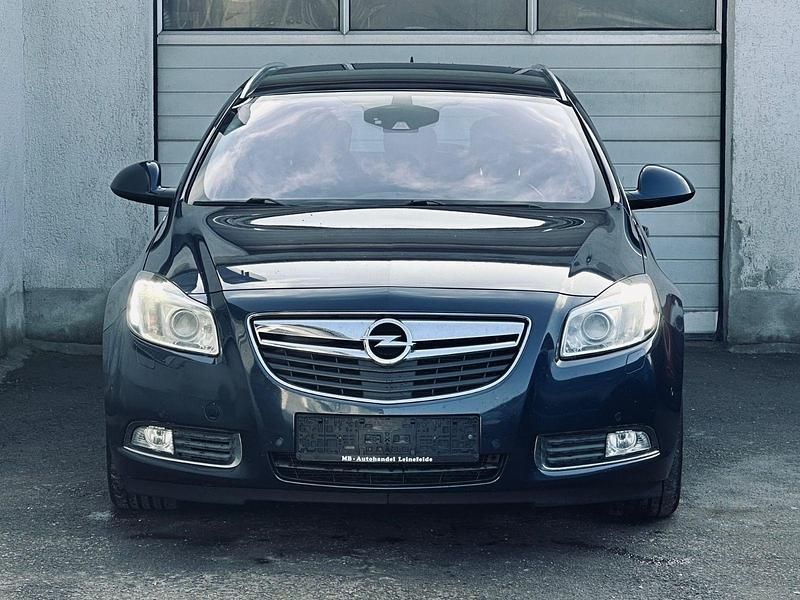 Gebraucht Opel Insignia 194 PS (142 kW) 2013 Blau Kombi