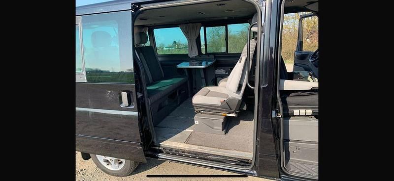 Gebraucht Ford Transit Nugget 125 PS (91 kW) 2006 Schwarz Van / Kleinbus