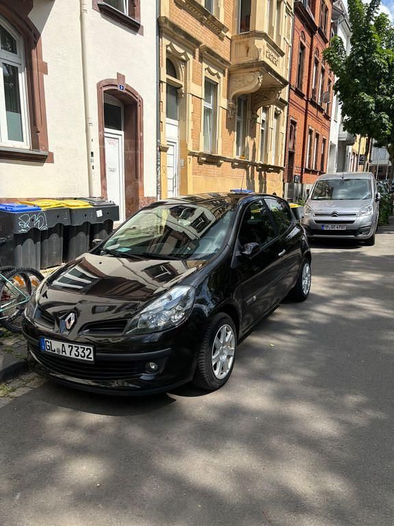 Schwarz Gebraucht 2007 Renault Clio II Limousine | 3.700 € (Fairer Preis) - Bild 1/4
