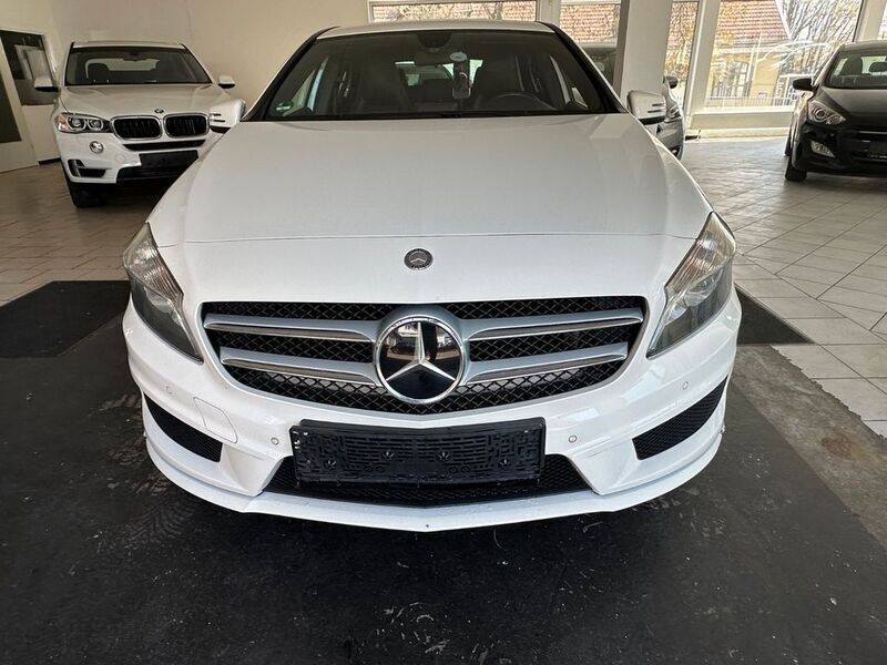 Calcitweiss unilack Gebraucht 2014 Mercedes A180 AMG line Limousine | 9.900 € (Fairer Preis) - Bild 1/4