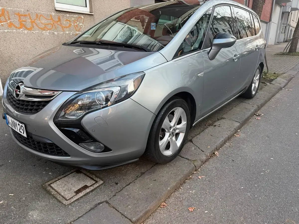 Gebraucht Opel Zafira 136 PS (100 kW) 2015 Andere farben Van / Kleinbus