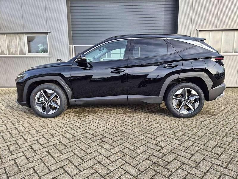 Neu Hyundai Tucson Trend 150 PS (110 kW) 2026 Abyss black SUV