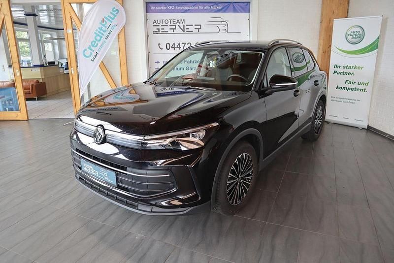 Schwarz Gebraucht 2025 VW Tiguan Life SUV | 34.990 € (Superpreis) - Bild 1/2
