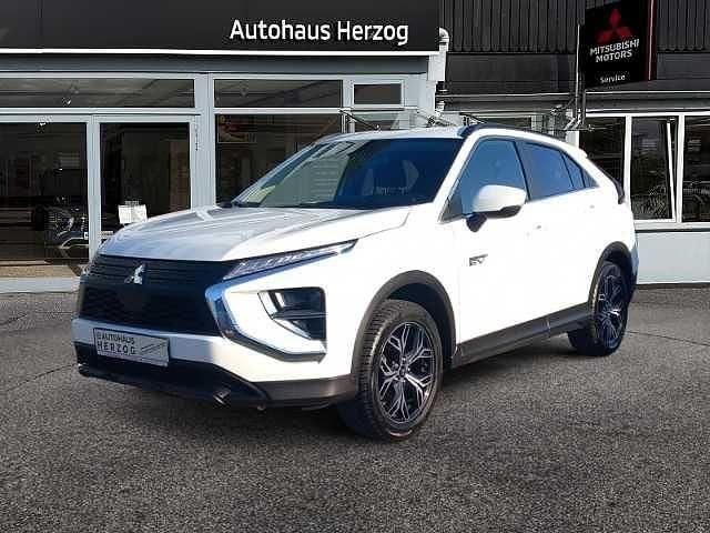 Gebraucht Mitsubishi Eclipse Cross Basis 98 PS (72 kW) 2022 Weiß SUV