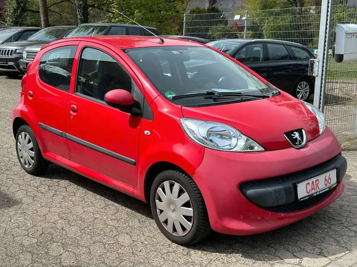 Gebraucht Peugeot 107 Filou 68 PS (50 kW) 2006 Rot Kleinwagen