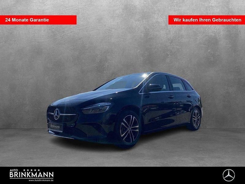 lack kosmosschwarz Gebraucht 2025 Mercedes B200 Progressive Van / Kleinbus | 33.660 € (Fairer Preis) - Bild 1/4