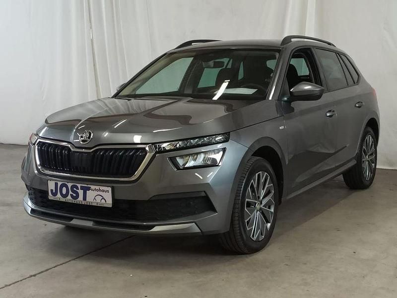 Grau Gebraucht 2022 Skoda Kamiq Tour SUV | 23.950 € (Fairer Preis) - Bild 1/4