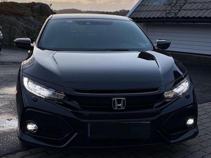 Gebraucht Honda Civic Elegance 129 PS (94 kW) 2018 Schwarz Limousine