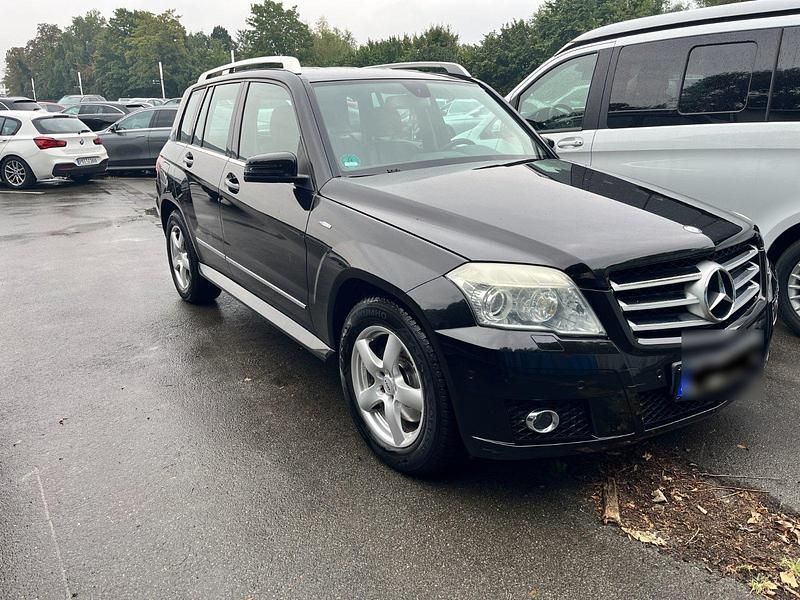 Schwarz Gebraucht 2009 Mercedes GLK220 SUV | 7.200 € (Guter Preis) - Bild 1/4