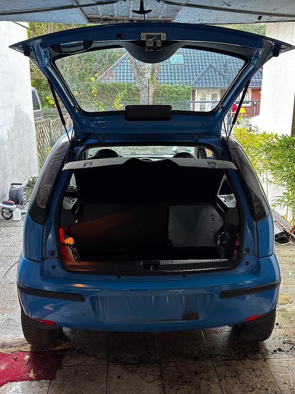 Gebraucht Opel Corsa 75 PS (55 kW) 2004 Blau Limousine