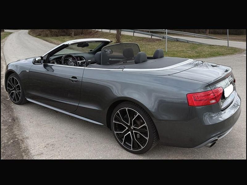 Gebraucht Audi A5 Cabriolet S-Line 230 PS (169 kW) 2015 Grau Cabrio