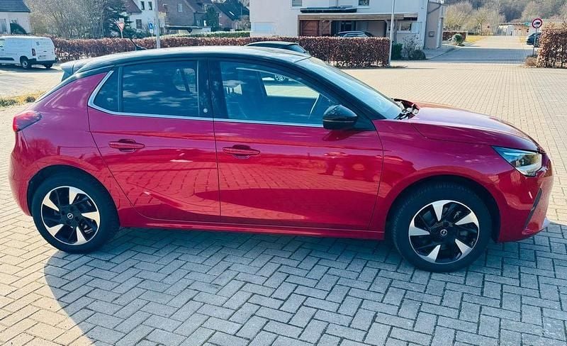 Gebraucht Opel Corsa-e Elegance 100 kW (136 PS) 2021 Rot Kleinwagen
