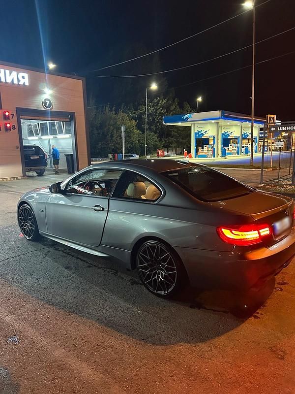 Gebraucht BMW 325 M Sport 218 PS (160 kW) 2012 Silber Coupé