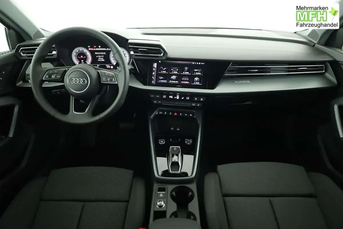 Gebraucht Audi A3 204 PS (150 kW) 2026 Distriktgrã¼n metallic SUV
