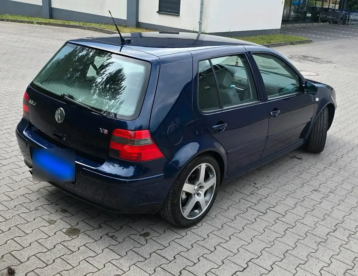 Gebraucht VW Golf IV Highline 170 PS (125 kW) 2001 Blau Limousine