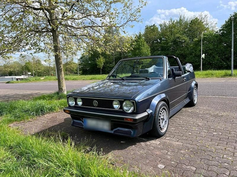 Second-hand VW Golf 90 CP (66 kW) 1994 Albastru Cabrio