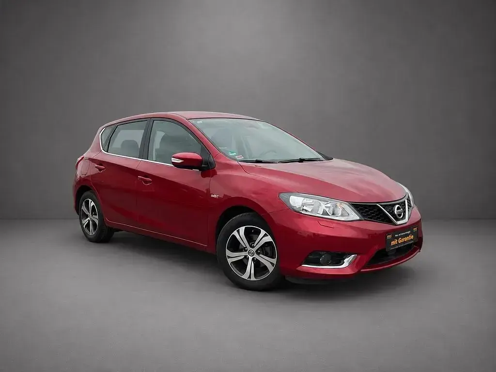 Gebraucht Nissan Pulsar Acenta 116 PS (85 kW) 2015 Rot Kleinwagen