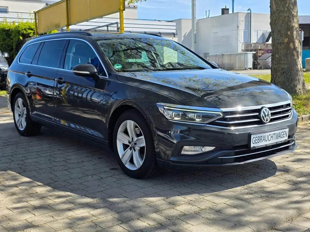 Gebraucht VW Passat 190 PS (139 kW) 2020 Grau Kombi