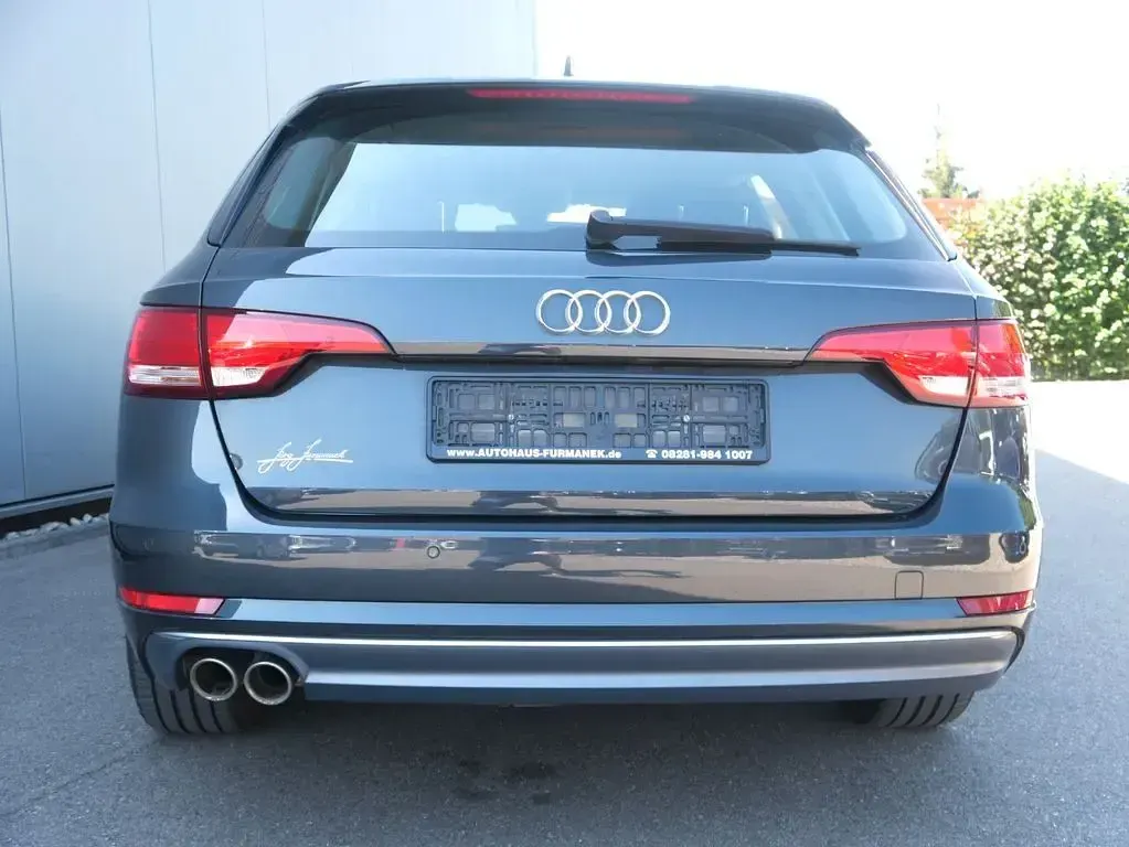 Gebraucht Audi A4 Sport 190 PS (139 kW) 2016 Grau Kombi