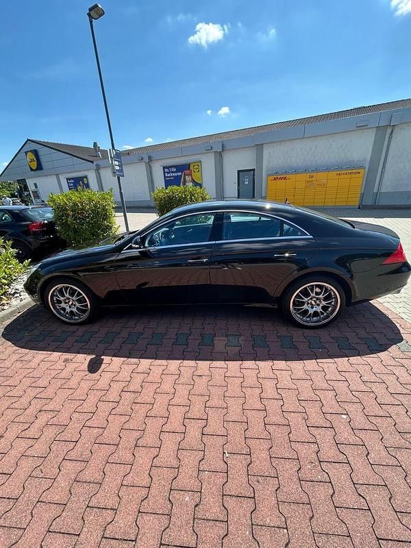 Gebraucht Mercedes CLS320 224 PS (164 kW) 2006 Schwarz Limousine