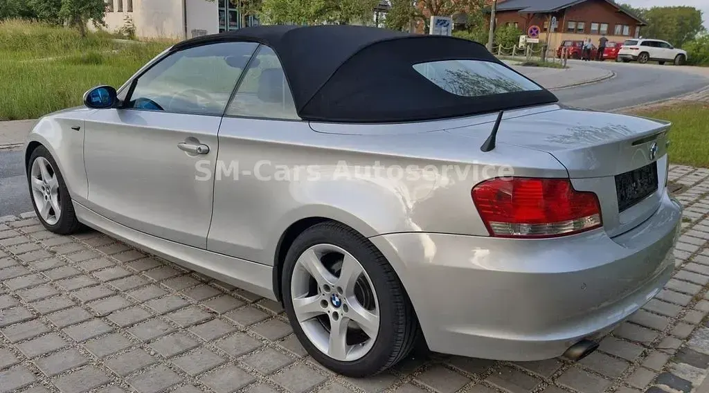 Gebraucht BMW 118 Cabriolet Sport Line 143 PS (105 kW) 2008 Silber Cabrio