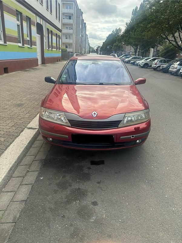 Rot Gebraucht 2002 Renault Laguna II Kombi | 500 € (Fairer Preis) - Bild 1/4