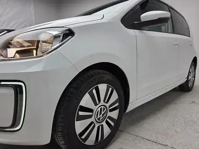 Gebraucht VW e-up! Style 61 kW (83 PS) 2023 Weiß Kleinwagen