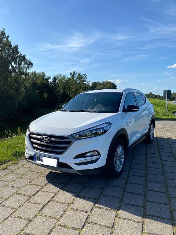 Weiß Gebraucht 2018 Hyundai Tucson Style SUV | 16.990 € (Fairer Preis) - Bild 1/4