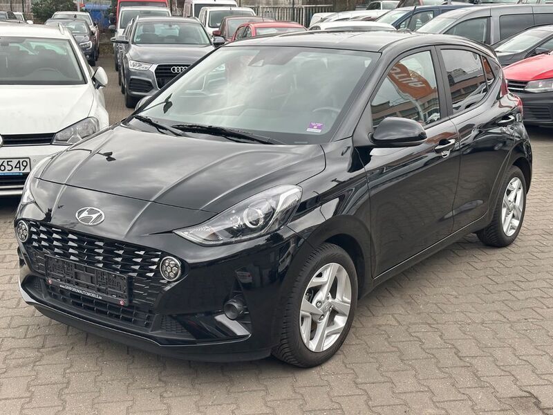 Schwarz Gebraucht 2023 Hyundai i10 GO! Kleinwagen | 12.990 € (Guter Preis) - Bild 1/4