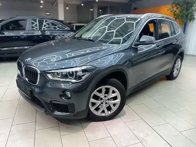 Gebraucht BMW X1 Sport Line 150 PS (110 kW) 2017 Grau SUV