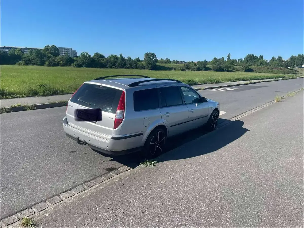 Gebraucht Ford Mondeo Viva X 116 PS (85 kW) 2007 Grau Kombi