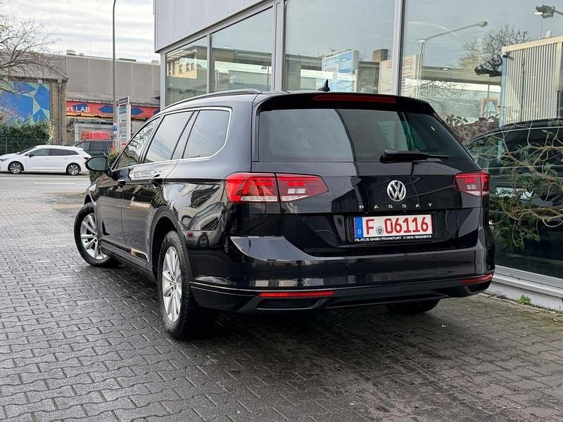 Gebraucht VW Passat Business 150 PS (110 kW) 2019 Schwarz Kombi