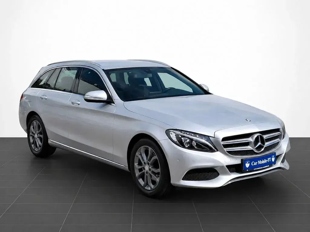 Gebraucht Mercedes C180 156 PS (114 kW) 2015 Silber Limousine
