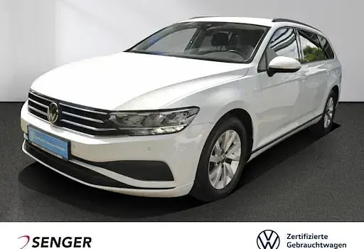 Gebraucht VW Passat Basis 150 PS (110 kW) 2023 Kombi