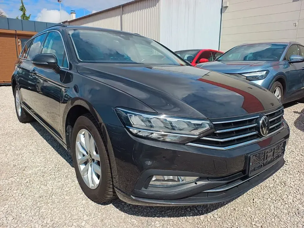 Gebraucht VW Passat Business 150 PS (110 kW) 2024 Grau Kombi