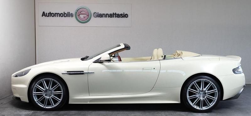 Gebraucht Aston Martin DBS 517 PS (380 kW) 2010 Beige Cabrio