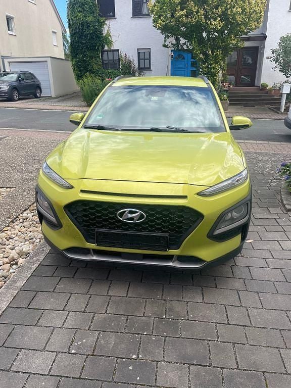Gelb Gebraucht 2018 Hyundai Kona Trend SUV | 10.900 € (Guter Preis) - Bild 1/4