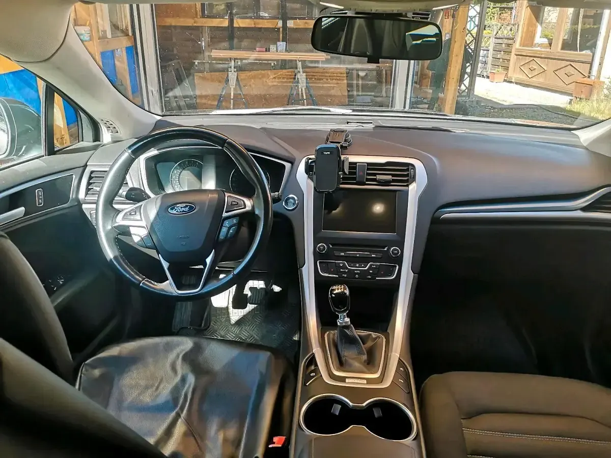 Używany Ford Mondeo Titanium 160 KM (117 kW) 2017 Szary Kombi