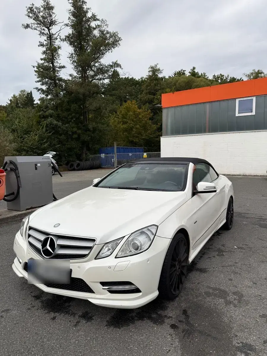 Gebraucht Mercedes E350 Avantgarde 265 PS (194 kW) 2012 Cabrio