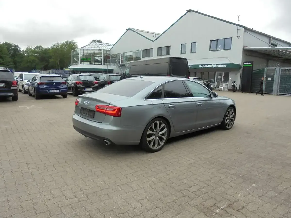 Gebraucht Audi A6 204 PS (150 kW) 2011 Quarzgrau metallic Limousine