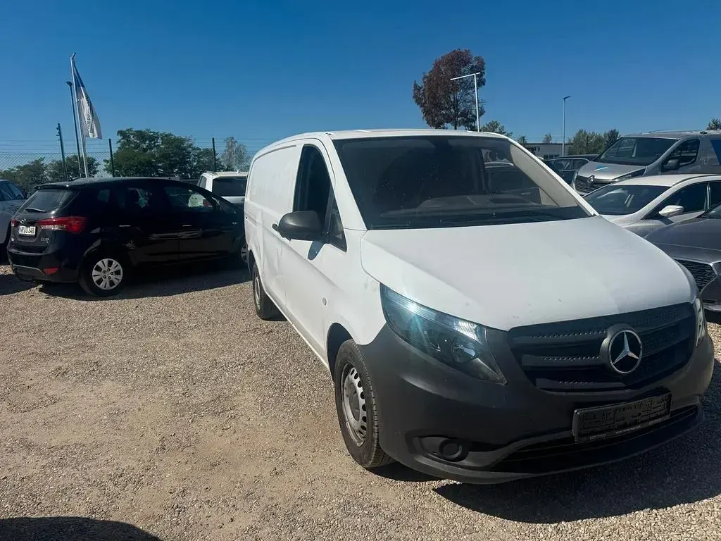 Gebraucht Mercedes Vito 102 PS (75 kW) 2020 Weiß Van