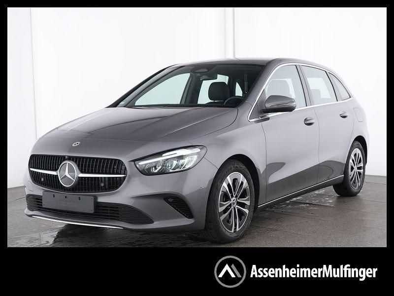 Grau Gebraucht 2024 Mercedes B200 Progressive Van / Kleinbus | 30.189 € (Superpreis) - Bild 1/4