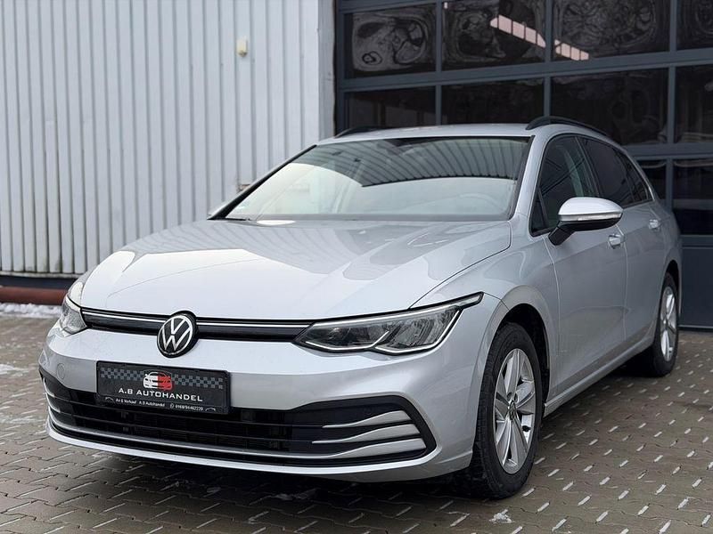 Gebraucht VW Golf VIII Life 116 PS (85 kW) 2021 Silber Kombi